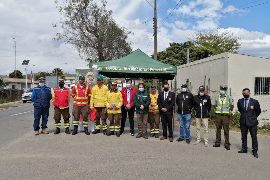 DPP de Cardenal Caro junto a CONAF refuerzan llamado a prevenir los incendios forestales en la provincia