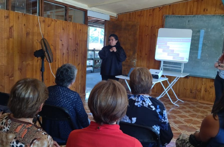 Taller sobre Violencias de Género se realizó en Marchigüe